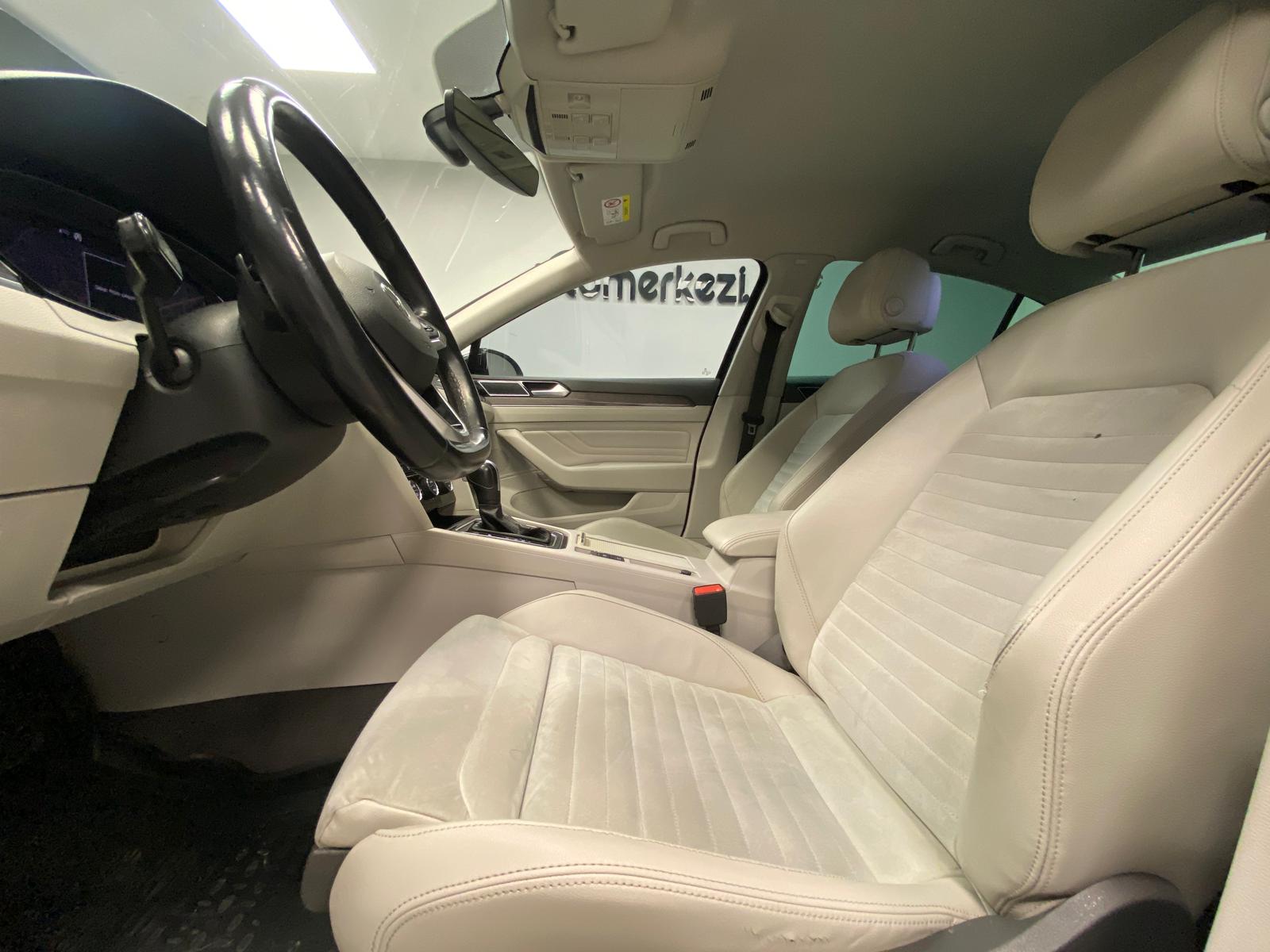 VOLKSWAGEN PASSAT 13